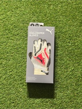 Puma Ultra Pro RC GoalKeeper Soccer Gloves White Black 041859 09 Men Size 8 FS